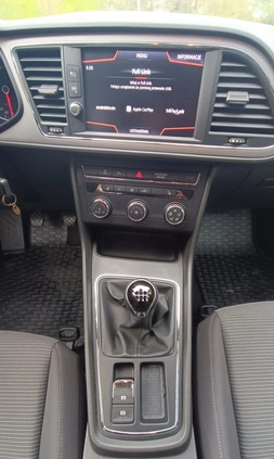 Seat Leon cena 51900 przebieg: 152310, rok produkcji 2019 z Wrocław małe 379
